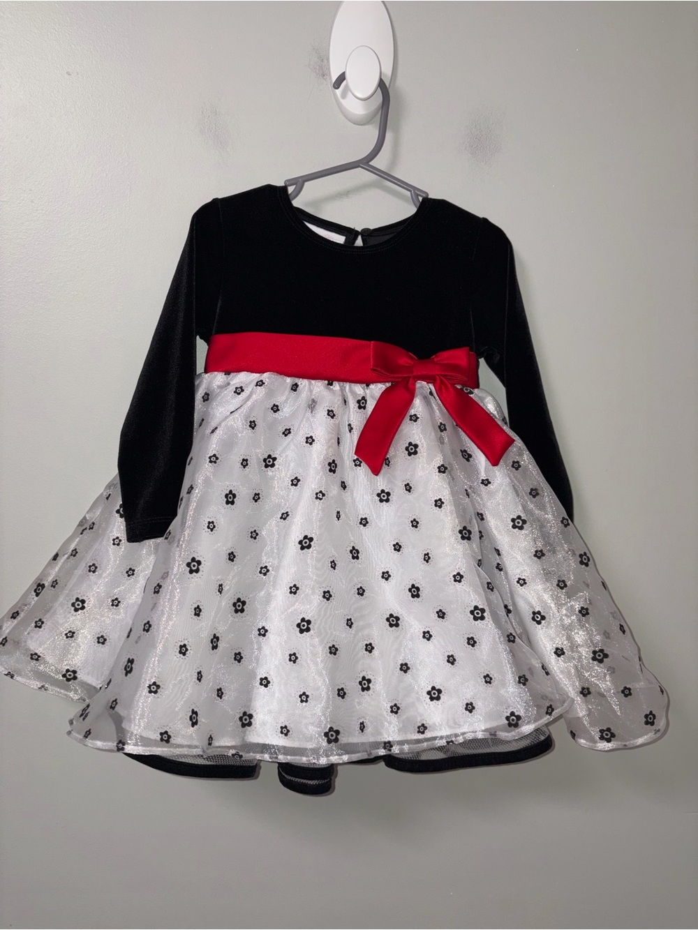 Bonnie Baby Black White Red Sparkle Floral Holiday Festive Dress 24M